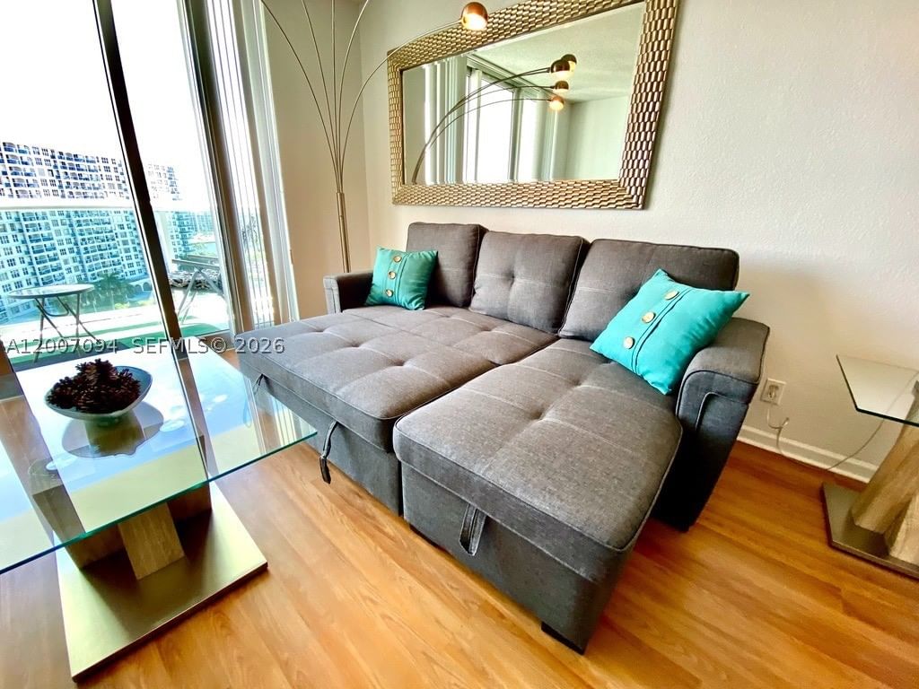 Real estate property located at 3901 Ocean Dr #14P, Broward, Tides On Hollywood Beach, Hollywood, FL