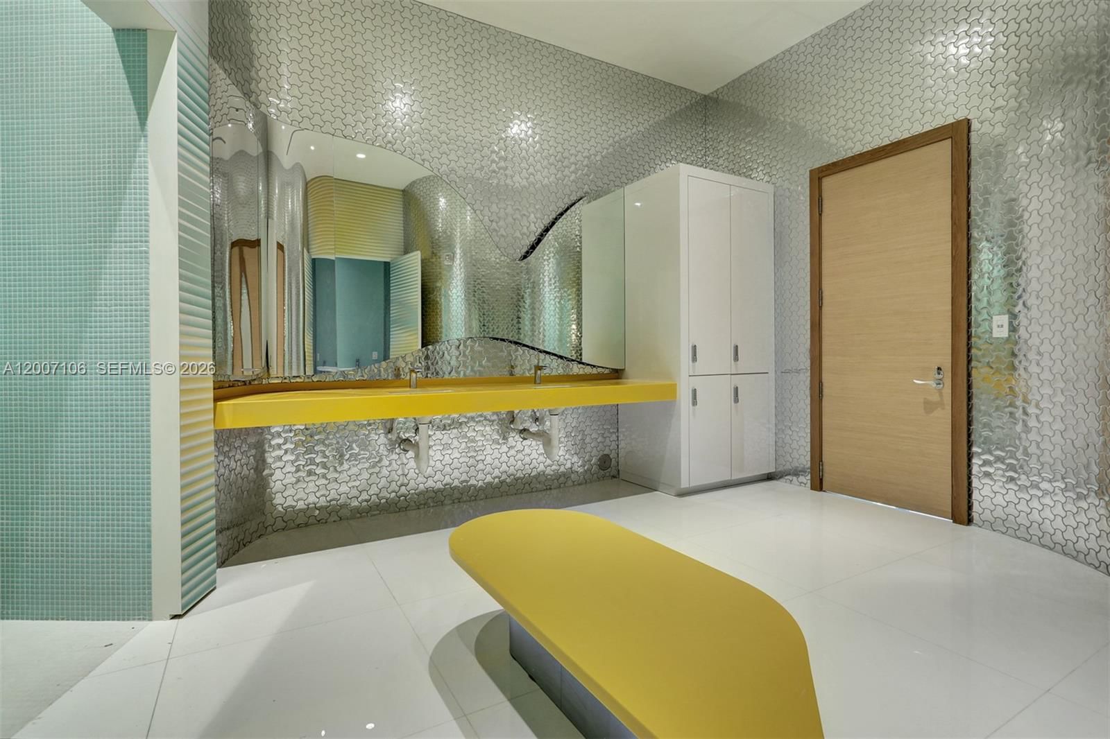 Real estate property located at 501 31st St #910, Miami-dade, Paraiso Bayviews Condo, Miami, FL