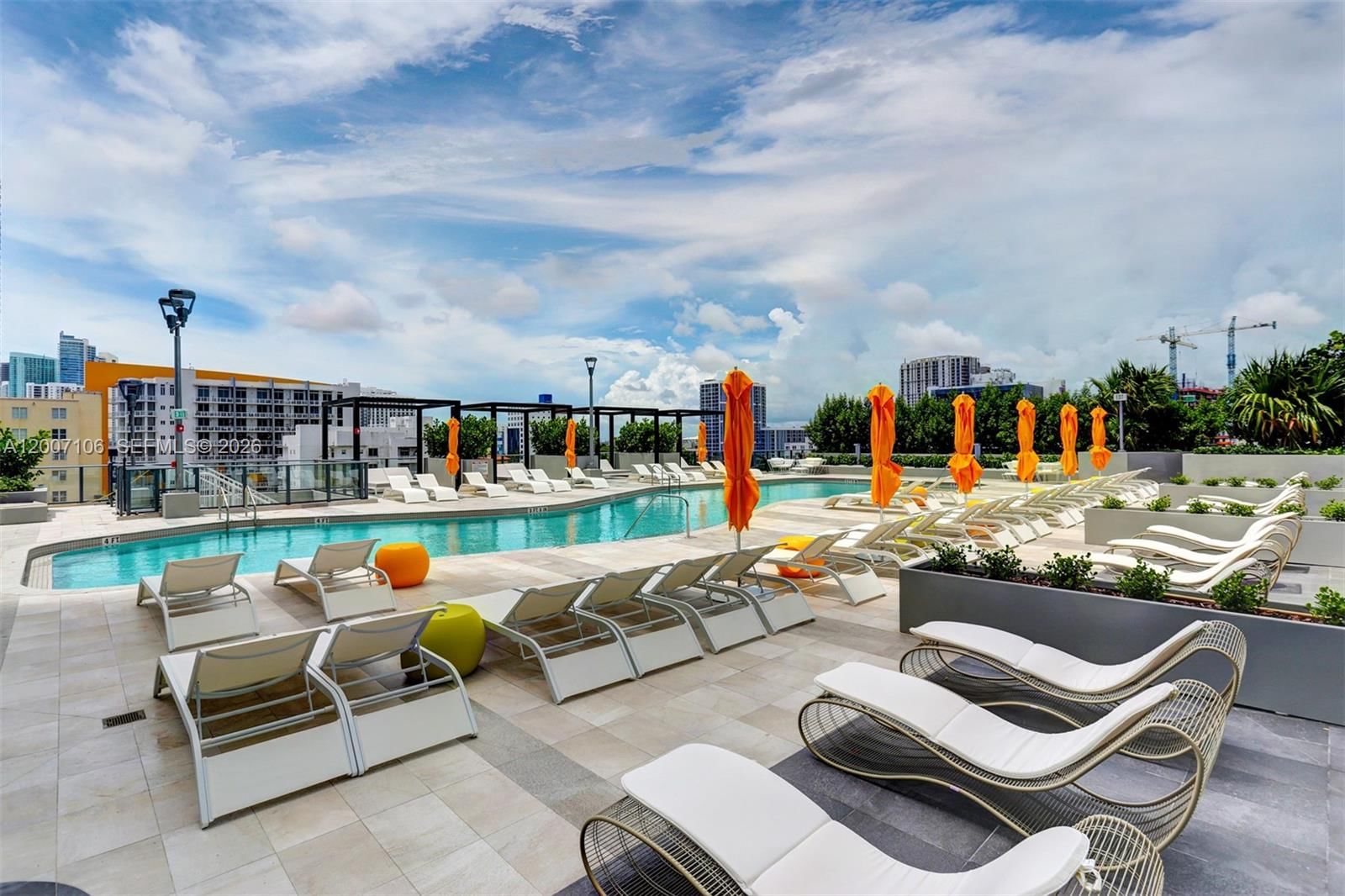 Real estate property located at 501 31st St #910, Miami-dade, Paraiso Bayviews Condo, Miami, FL