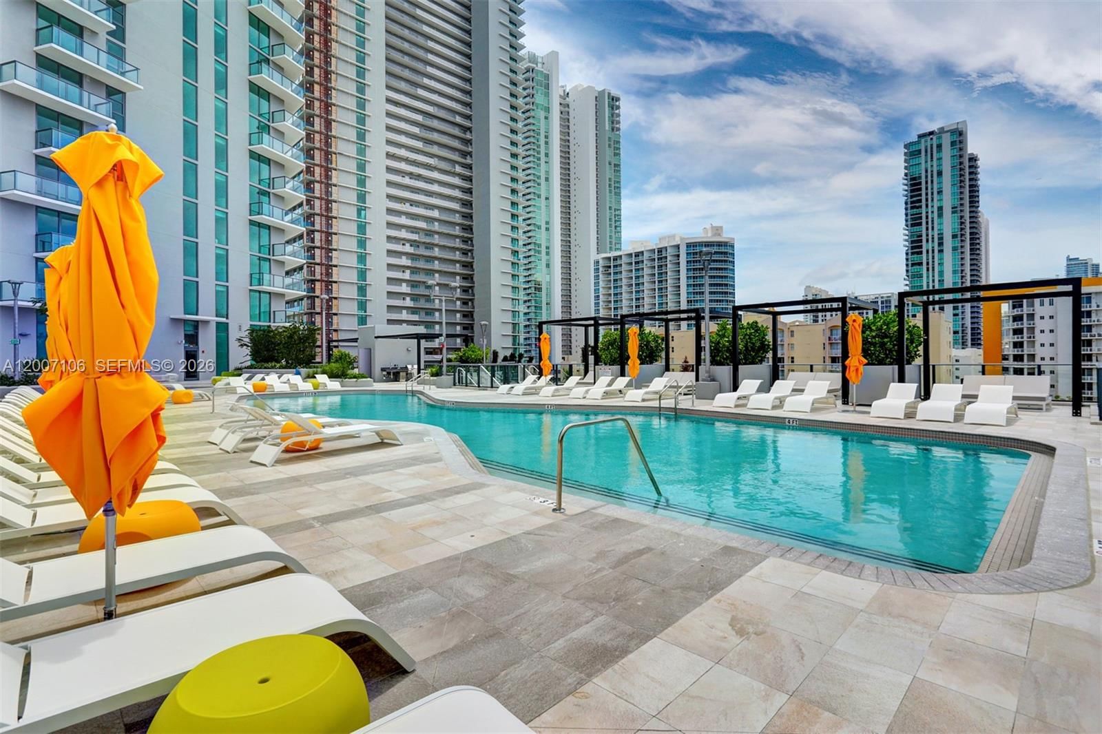 Real estate property located at 501 31st St #910, Miami-dade, Paraiso Bayviews Condo, Miami, FL