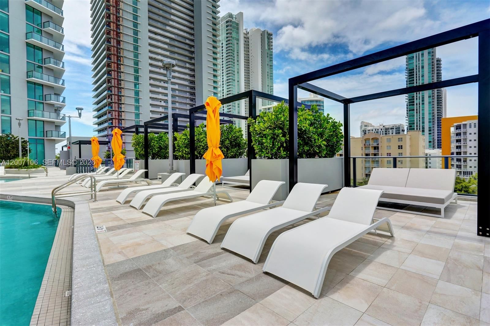 Real estate property located at 501 31st St #910, Miami-dade, Paraiso Bayviews Condo, Miami, FL