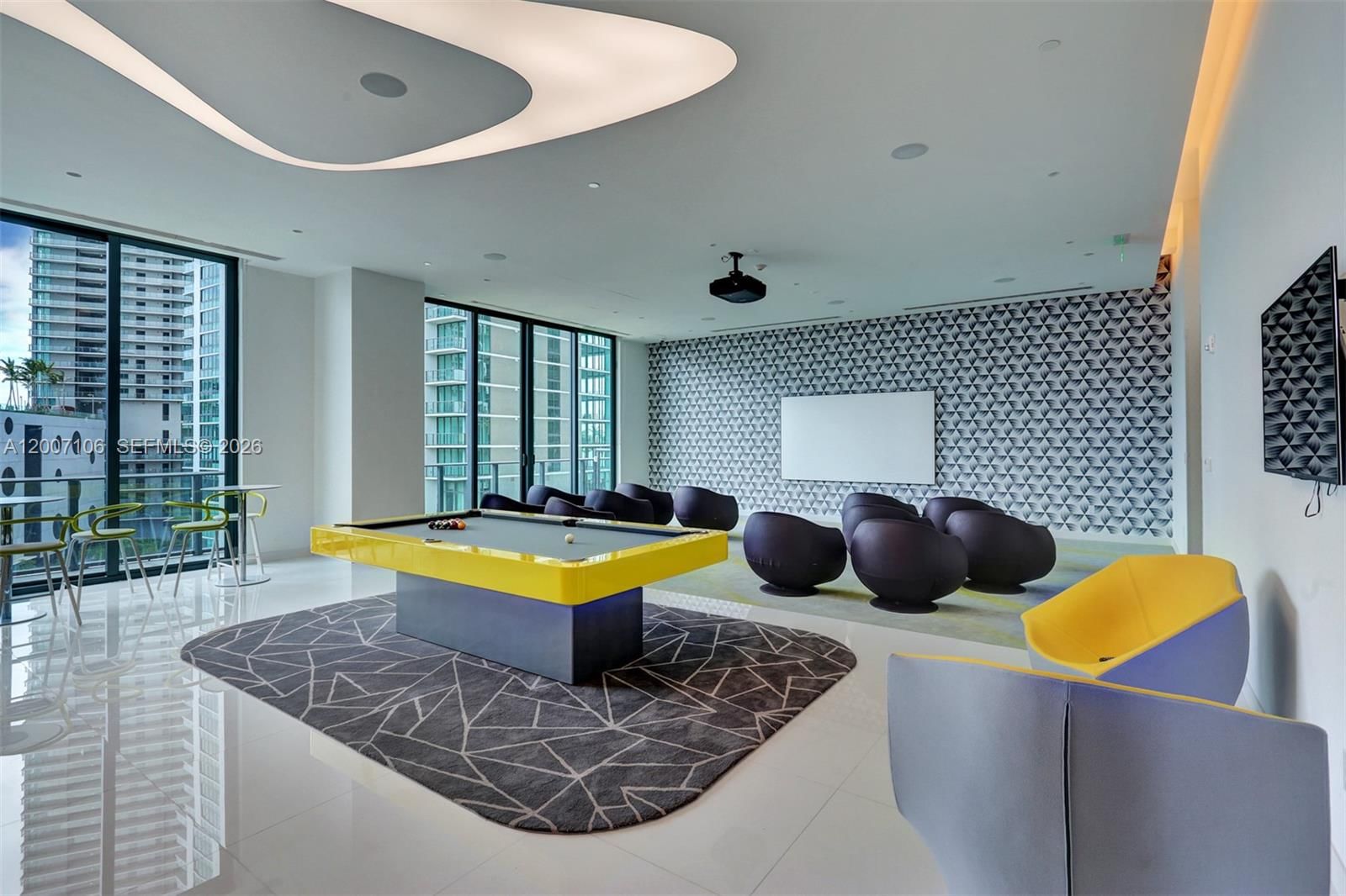 Real estate property located at 501 31st St #910, Miami-dade, Paraiso Bayviews Condo, Miami, FL