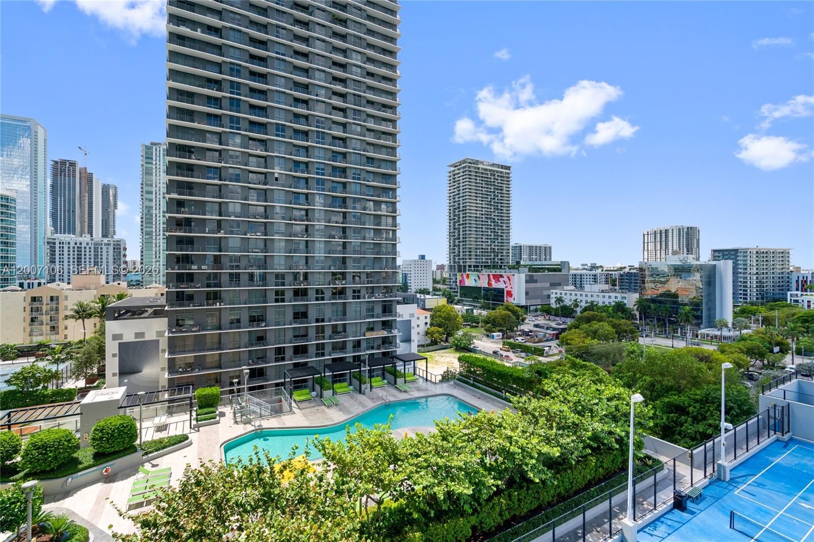 Real estate property located at 501 31st St #910, Miami-dade, Paraiso Bayviews Condo, Miami, FL