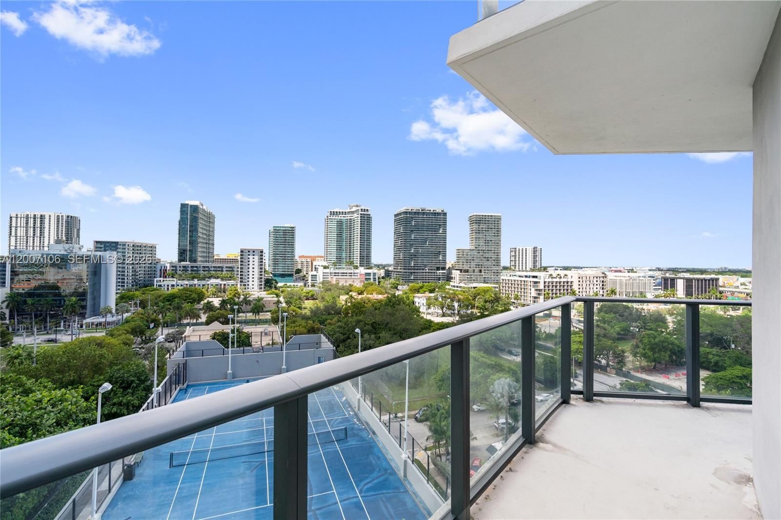 Real estate property located at 501 31st St #910, Miami-dade, Paraiso Bayviews Condo, Miami, FL