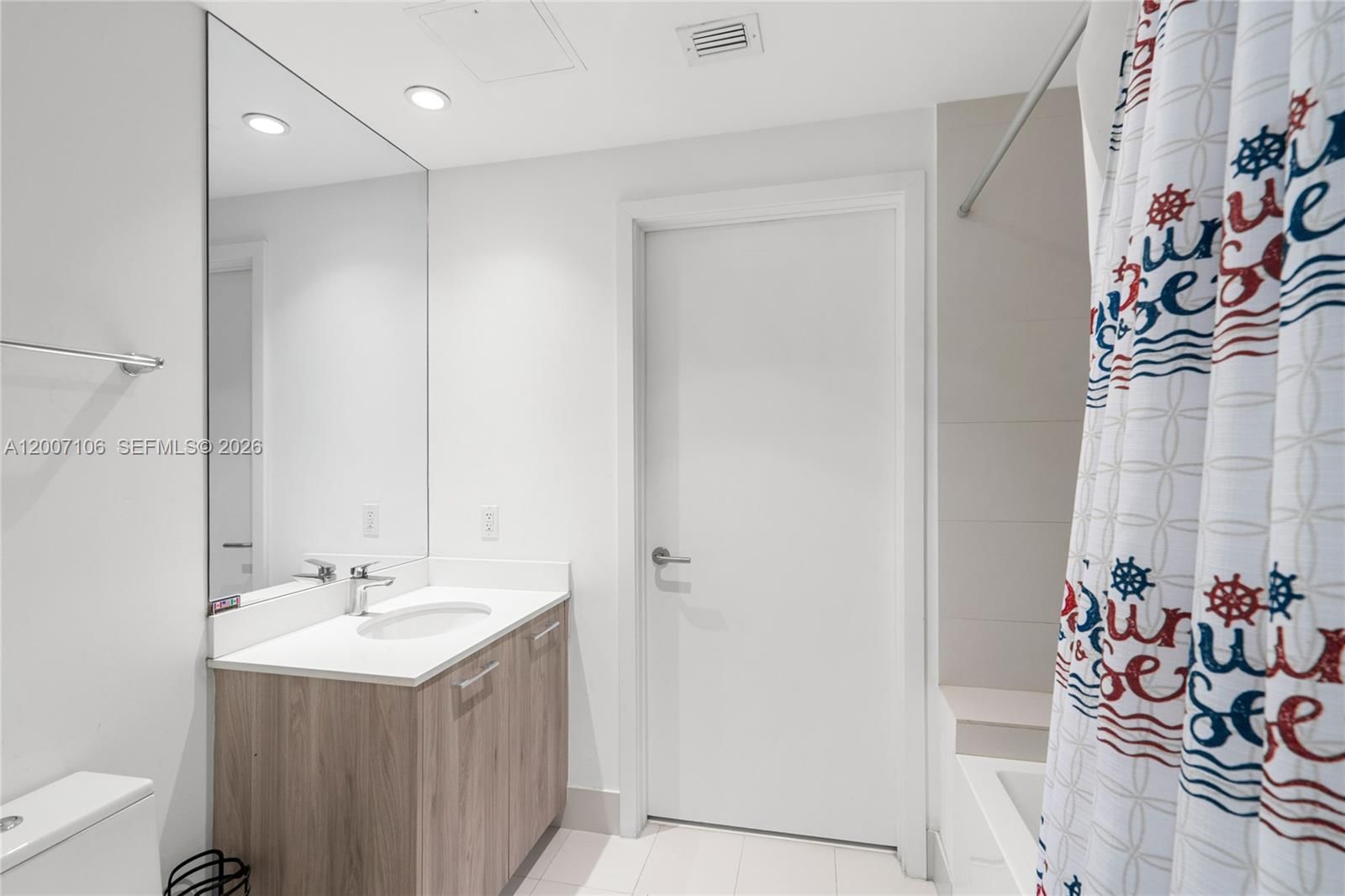 Real estate property located at 501 31st St #910, Miami-dade, Paraiso Bayviews Condo, Miami, FL