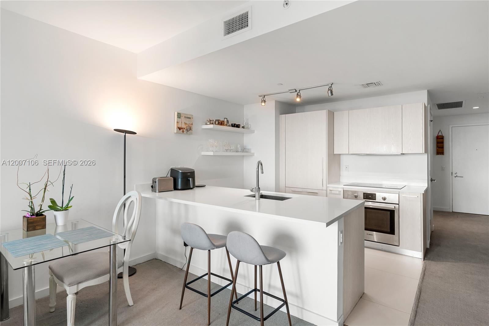 Real estate property located at 501 31st St #910, Miami-dade, Paraiso Bayviews Condo, Miami, FL