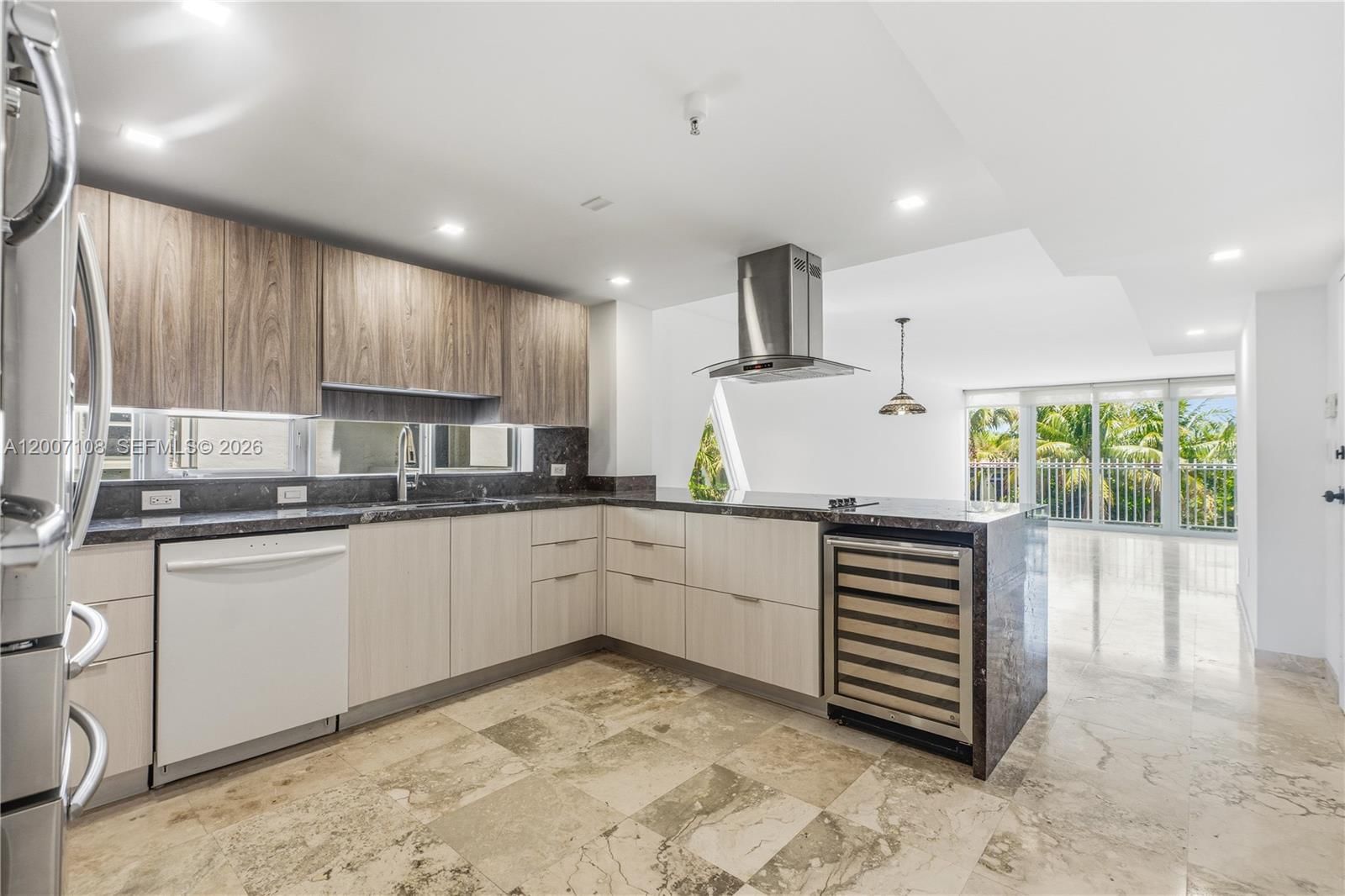 Real estate property located at 7824 Collins Ave #401, Miami-dade, Collins Park Condo, Miami Beach, FL