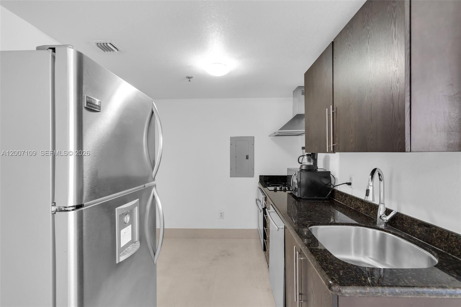 Real estate property located at 1300 Pennsylvania Ave #209, Miami-dade, 1300 Pennsylvania Condo, Miami Beach, FL