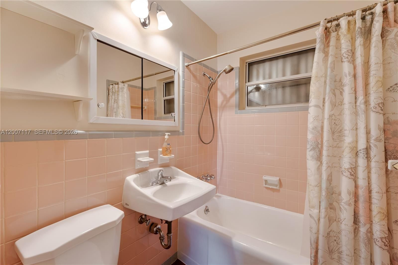 Real estate property located at 19930 Christmas Rd, Miami-dade, Pine Tree Manor Sec 3, Cutler Bay, FL