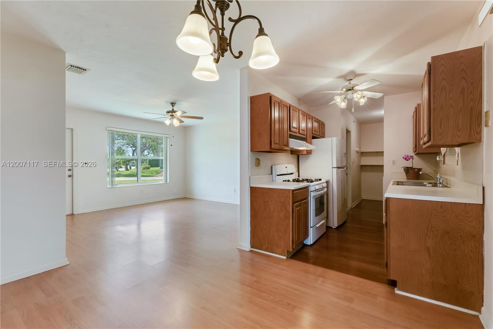 Real estate property located at 19930 Christmas Rd, Miami-dade, Pine Tree Manor Sec 3, Cutler Bay, FL