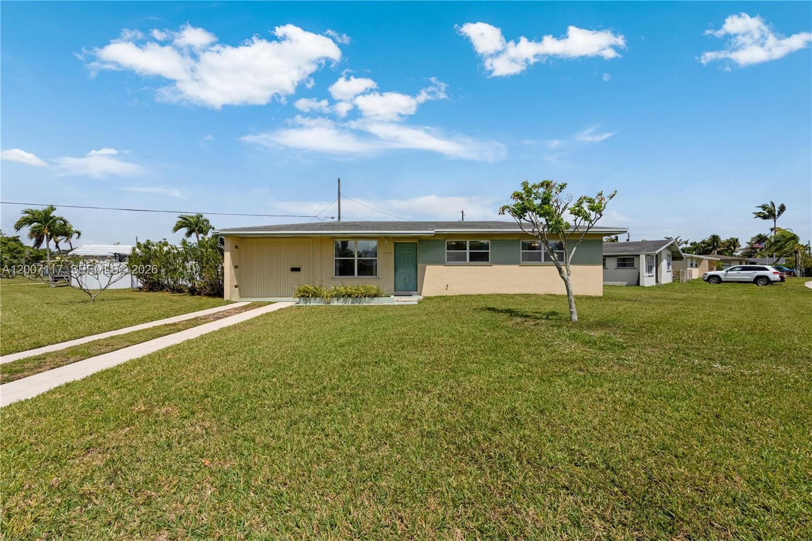 Real estate property located at 19930 Christmas Rd, Miami-dade, Pine Tree Manor Sec 3, Cutler Bay, FL