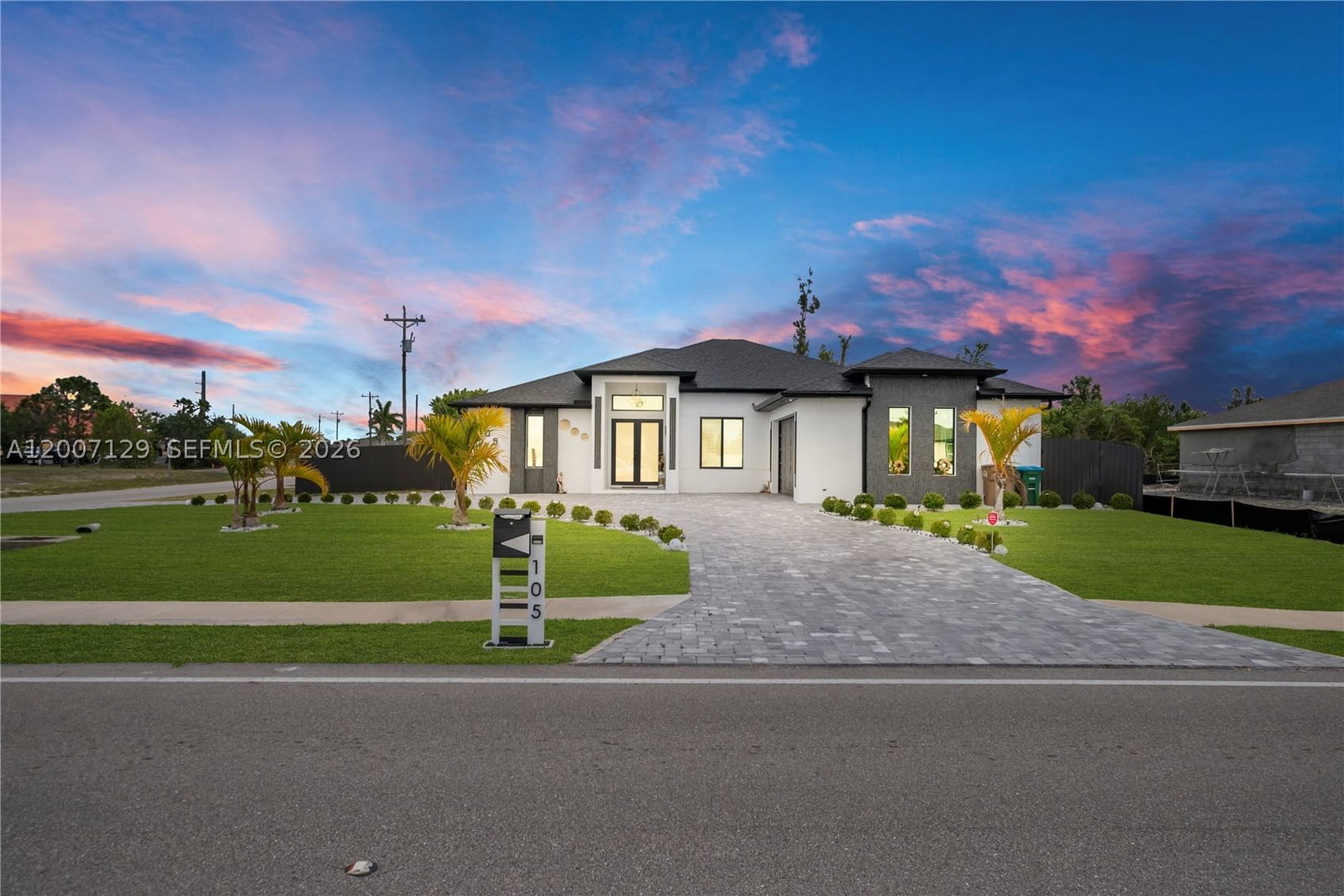 Real estate property located at 105 NELSON RD, Lee, Cape Coral, Cape Coral, FL