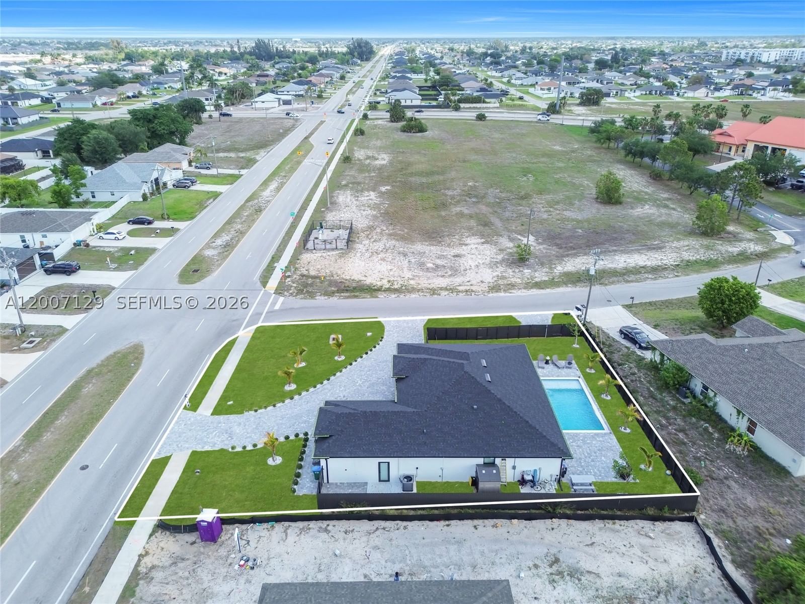 Real estate property located at 105 NELSON RD, Lee, Cape Coral, Cape Coral, FL