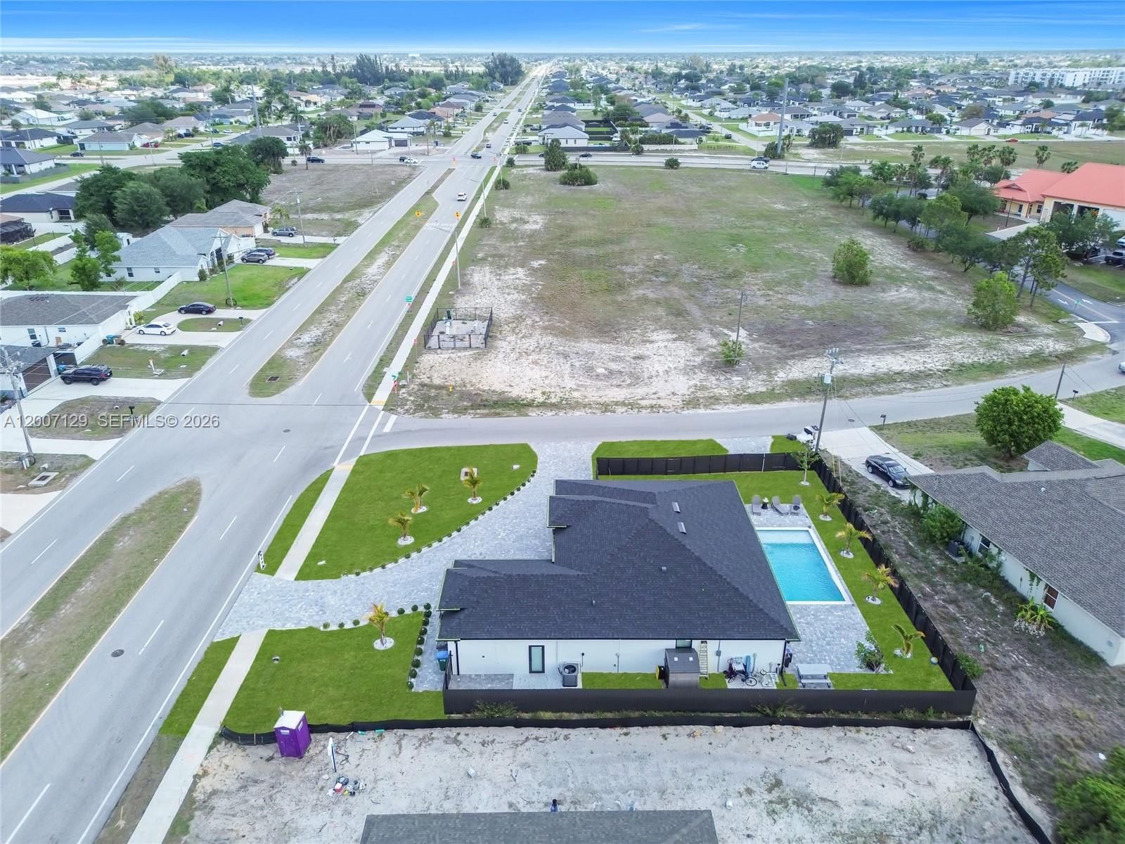 Real estate property located at 105 NELSON RD, Lee, Cape Coral, Cape Coral, FL