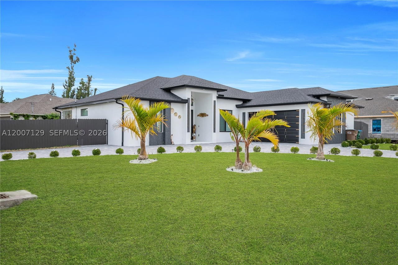 Real estate property located at 105 NELSON RD, Lee, Cape Coral, Cape Coral, FL
