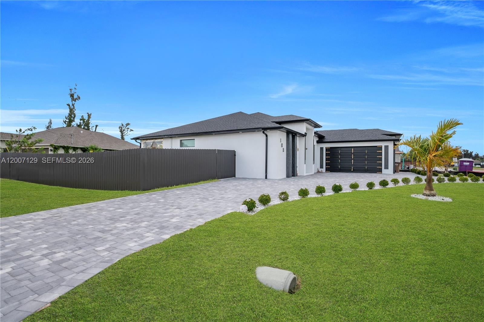 Real estate property located at 105 NELSON RD, Lee, Cape Coral, Cape Coral, FL