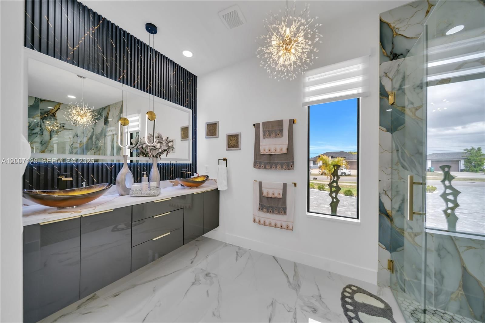 Real estate property located at 105 NELSON RD, Lee, Cape Coral, Cape Coral, FL