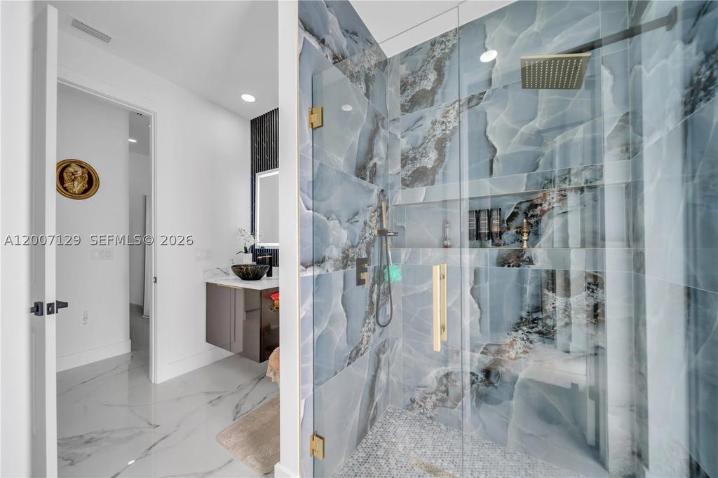 Real estate property located at 105 NELSON RD, Lee, Cape Coral, Cape Coral, FL