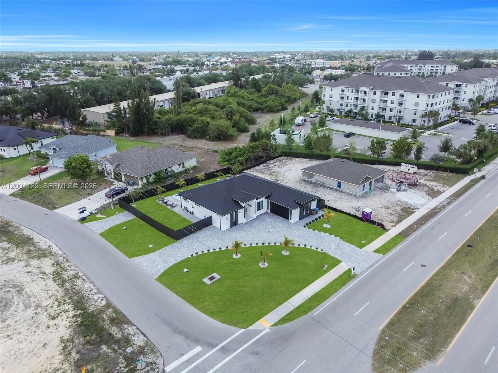 Real estate property located at 105 NELSON RD, Lee, Cape Coral, Cape Coral, FL