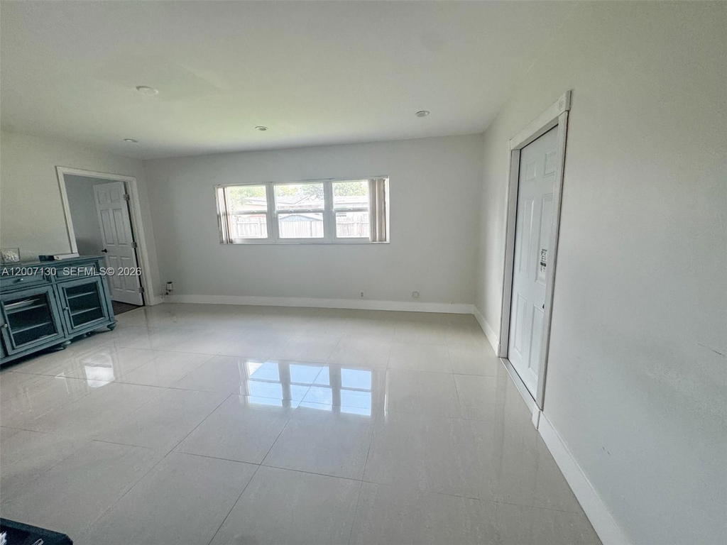 Real estate property located at 7833 Tropicana St, Broward, Miramar Sec 14, Miramar, FL