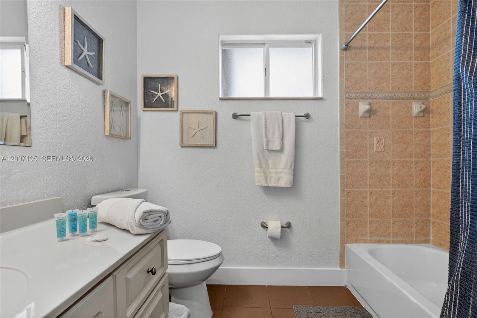 Real estate property located at 5161 159th Ct, Miami-dade, Wonderly Estates Sec 3, Miami, FL