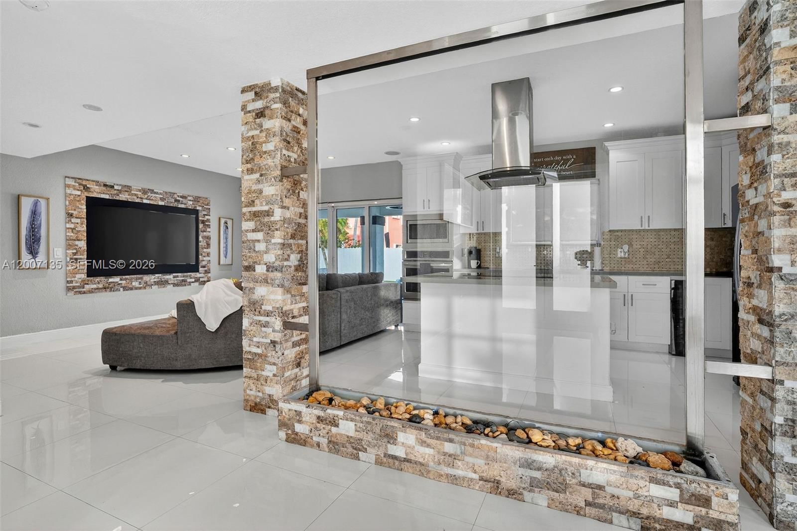 Real estate property located at 5161 159th Ct, Miami-dade, Wonderly Estates Sec 3, Miami, FL