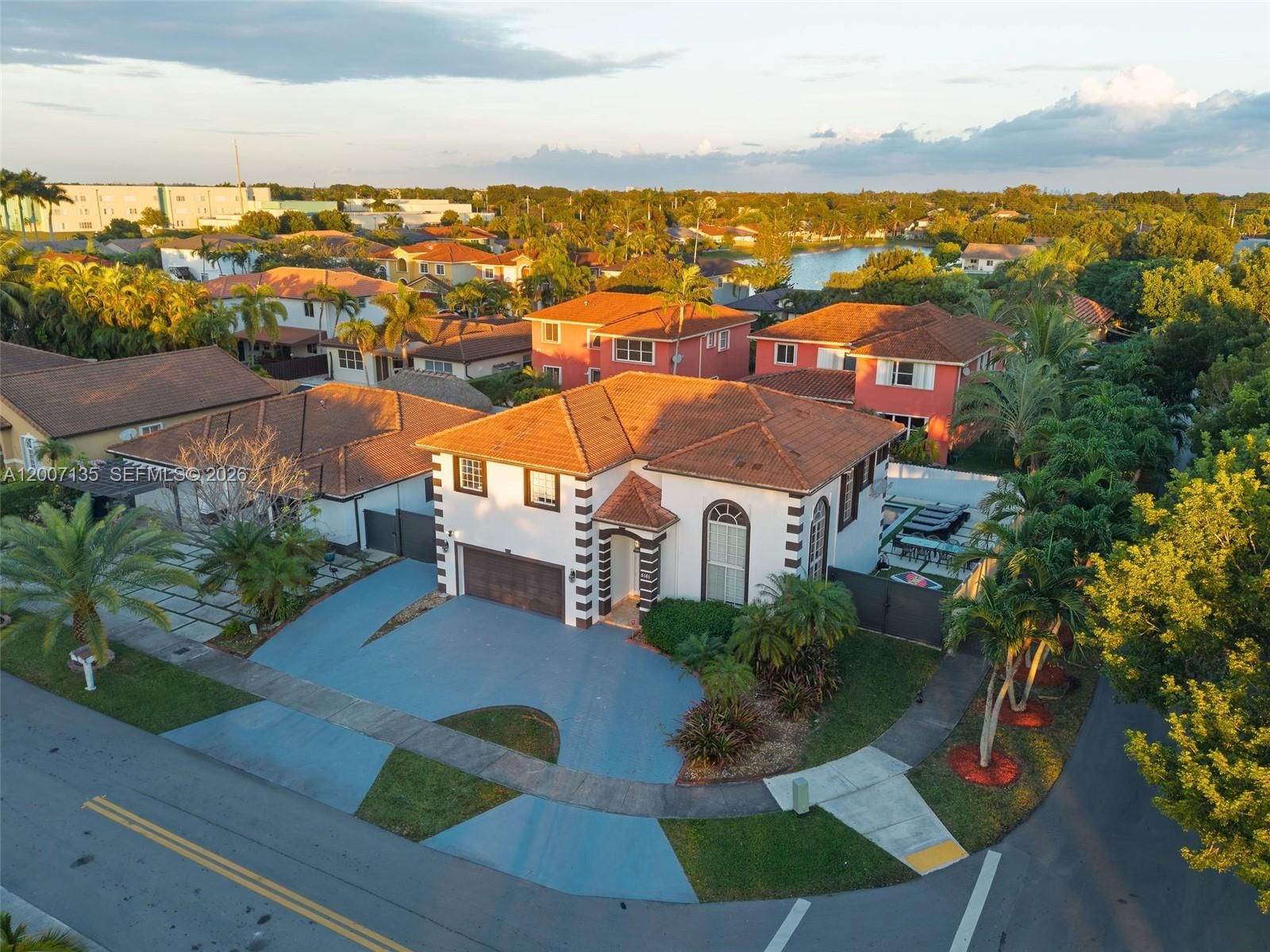 Real estate property located at 5161 159th Ct, Miami-dade, Wonderly Estates Sec 3, Miami, FL