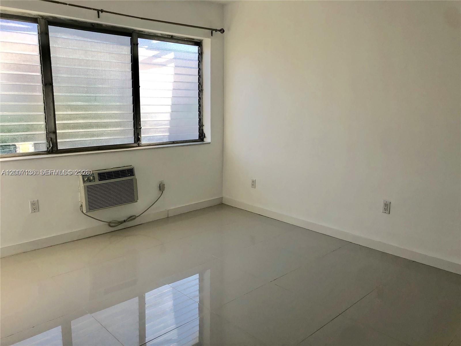Real estate property located at 2250 Bay Dr #8, Miami-dade, Joycia Apartments Condo, Miami Beach, FL