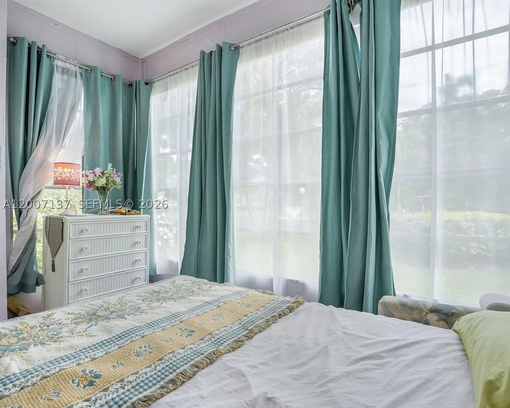 Real estate property located at 5171 Oakland Park Blvd #106, Broward, Petunia Gardens Condo, Lauderdale Lakes, FL