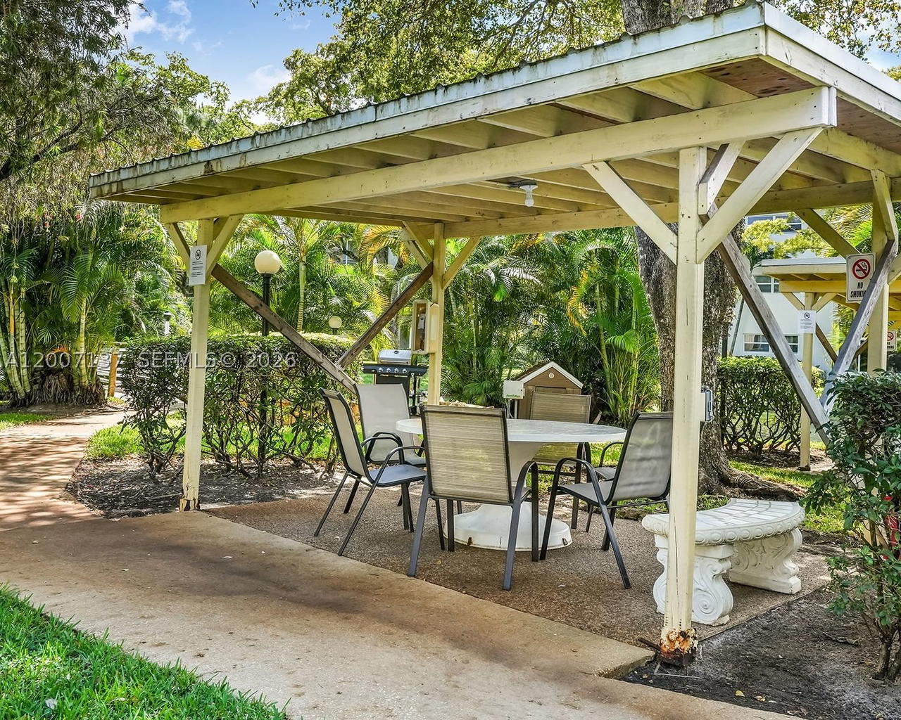 Real estate property located at 5171 Oakland Park Blvd #106, Broward, Petunia Gardens Condo, Lauderdale Lakes, FL