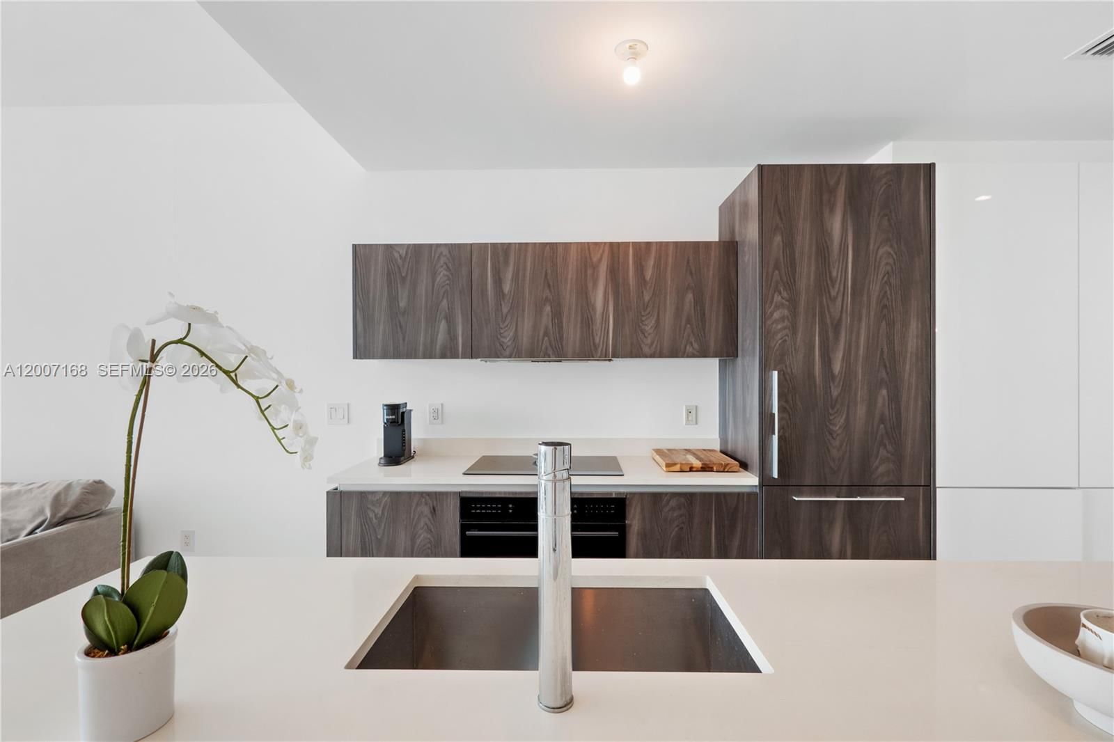 Real estate property located at 480 31st St #2405, Miami-dade, Gran Paraiso Condo, Miami, FL