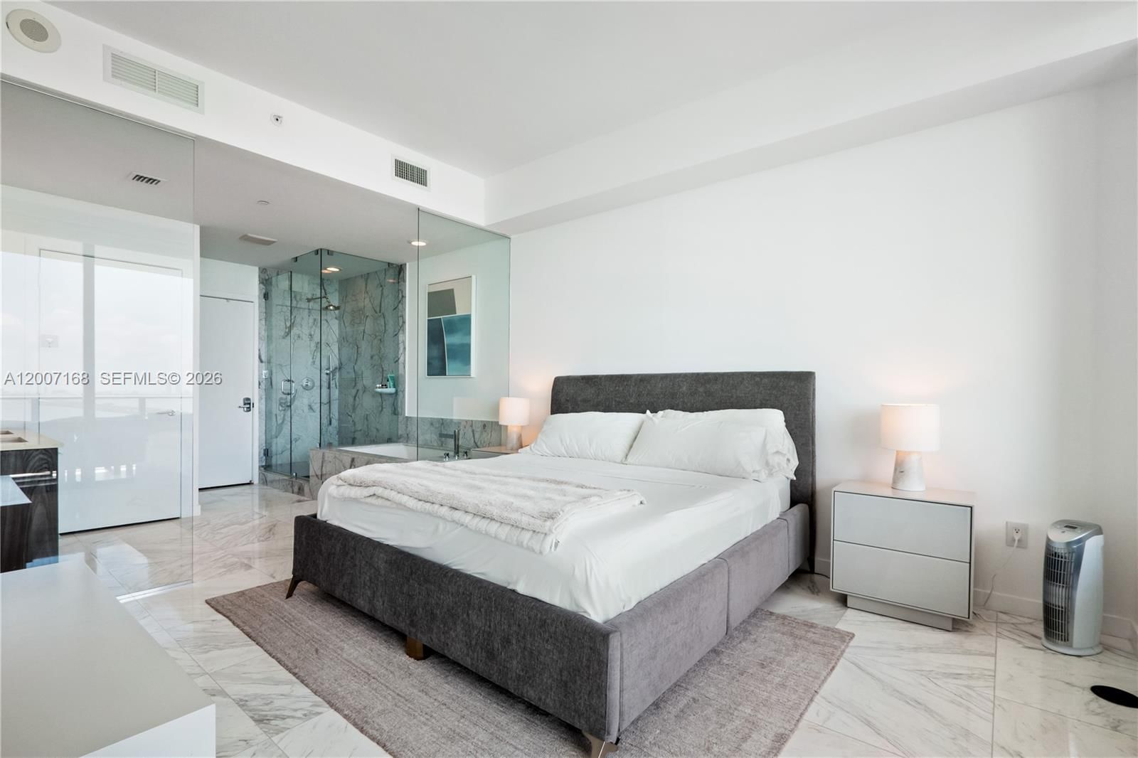 Real estate property located at 480 31st St #2405, Miami-dade, Gran Paraiso Condo, Miami, FL