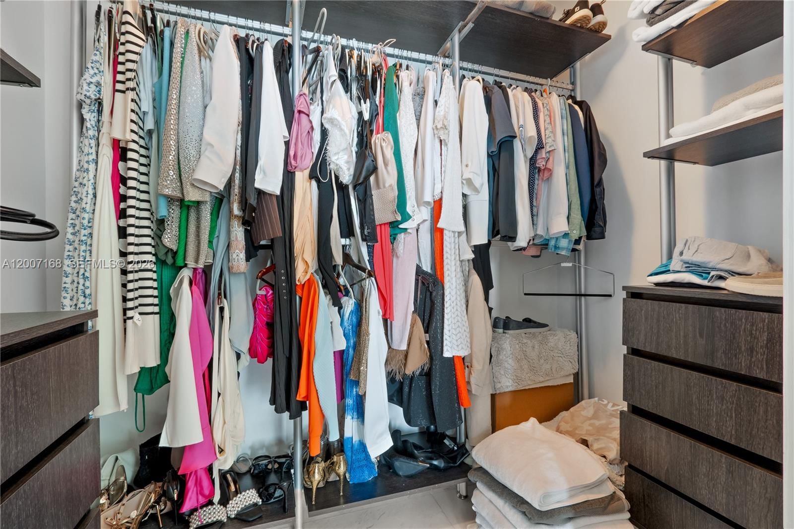 Real estate property located at 480 31st St #2405, Miami-dade, Gran Paraiso Condo, Miami, FL