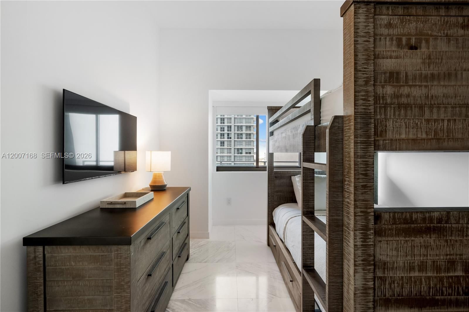 Real estate property located at 480 31st St #2405, Miami-dade, Gran Paraiso Condo, Miami, FL