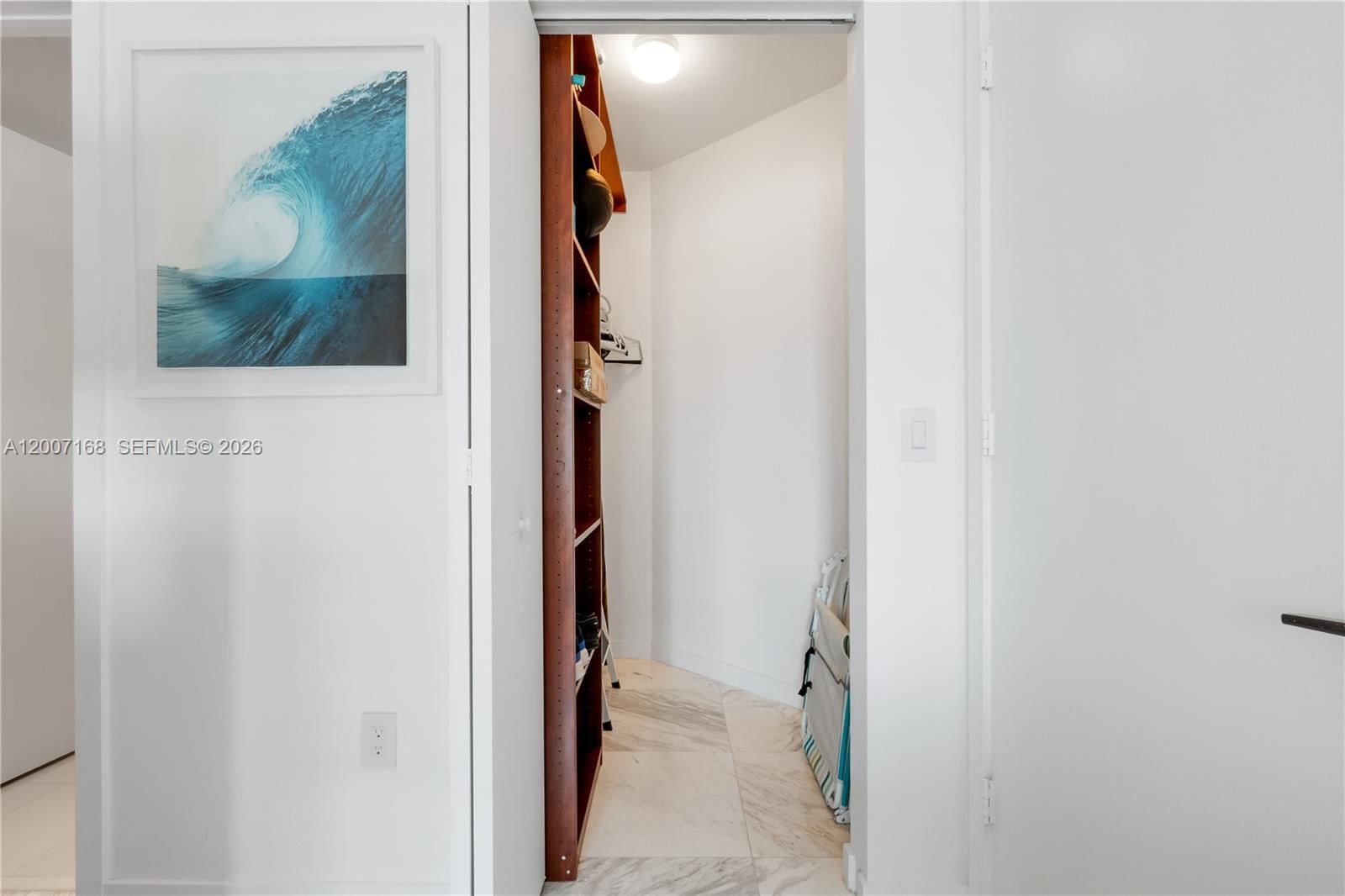 Real estate property located at 480 31st St #2405, Miami-dade, Gran Paraiso Condo, Miami, FL