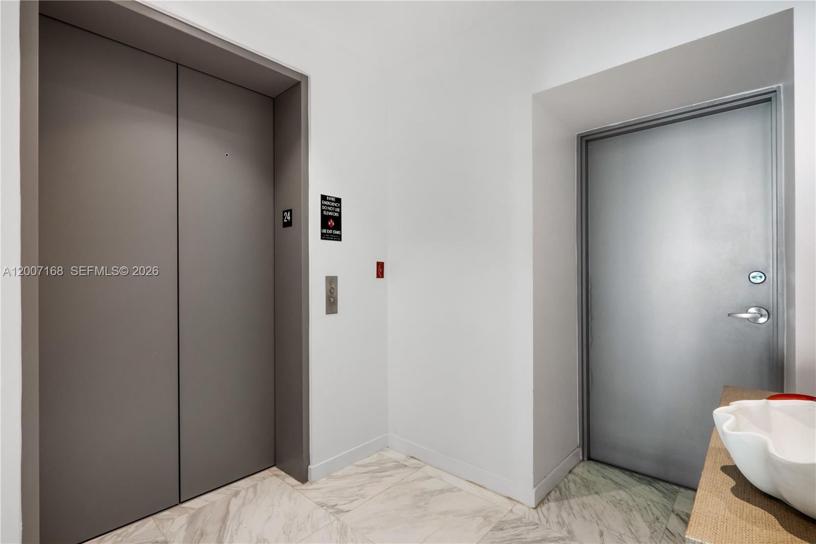 Real estate property located at 480 31st St #2405, Miami-dade, Gran Paraiso Condo, Miami, FL