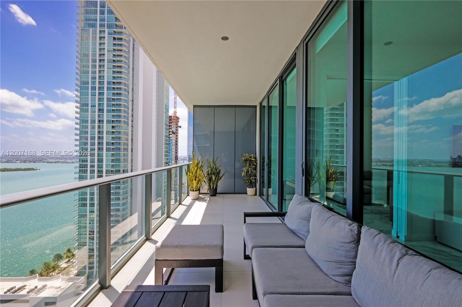 Real estate property located at 480 31st St #2405, Miami-dade, Gran Paraiso Condo, Miami, FL