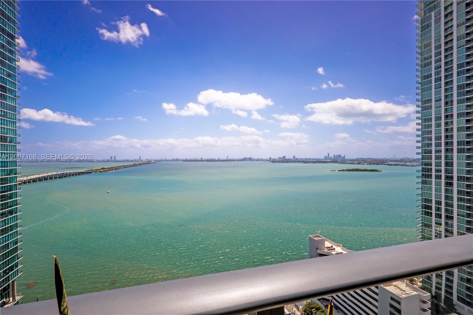 Real estate property located at 480 31st St #2405, Miami-dade, Gran Paraiso Condo, Miami, FL