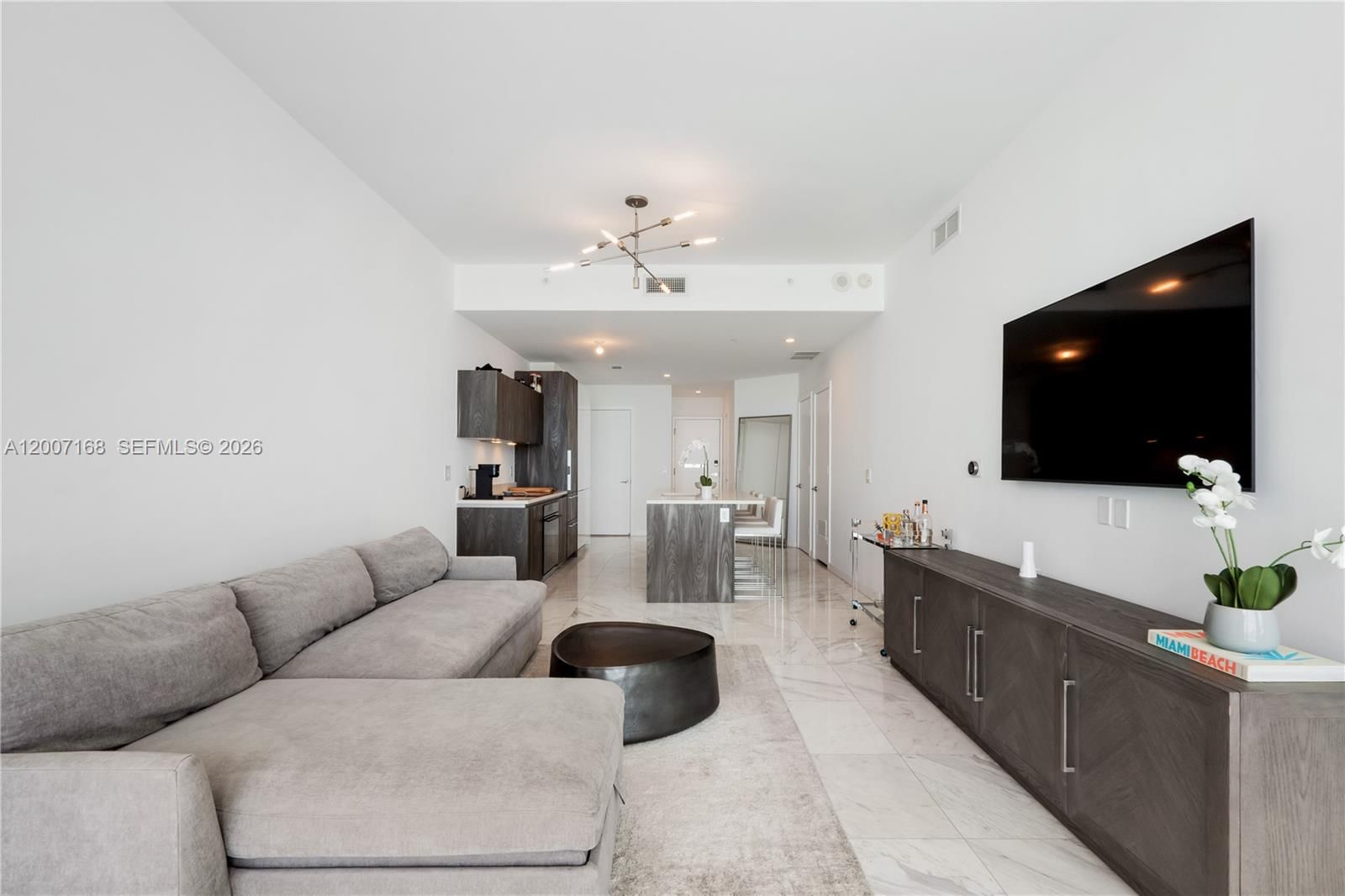 Real estate property located at 480 31st St #2405, Miami-dade, Gran Paraiso Condo, Miami, FL