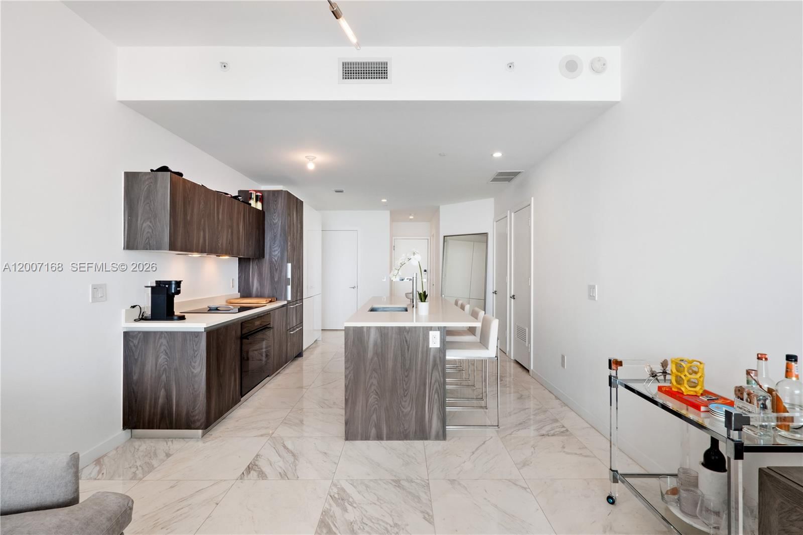 Real estate property located at 480 31st St #2405, Miami-dade, Gran Paraiso Condo, Miami, FL