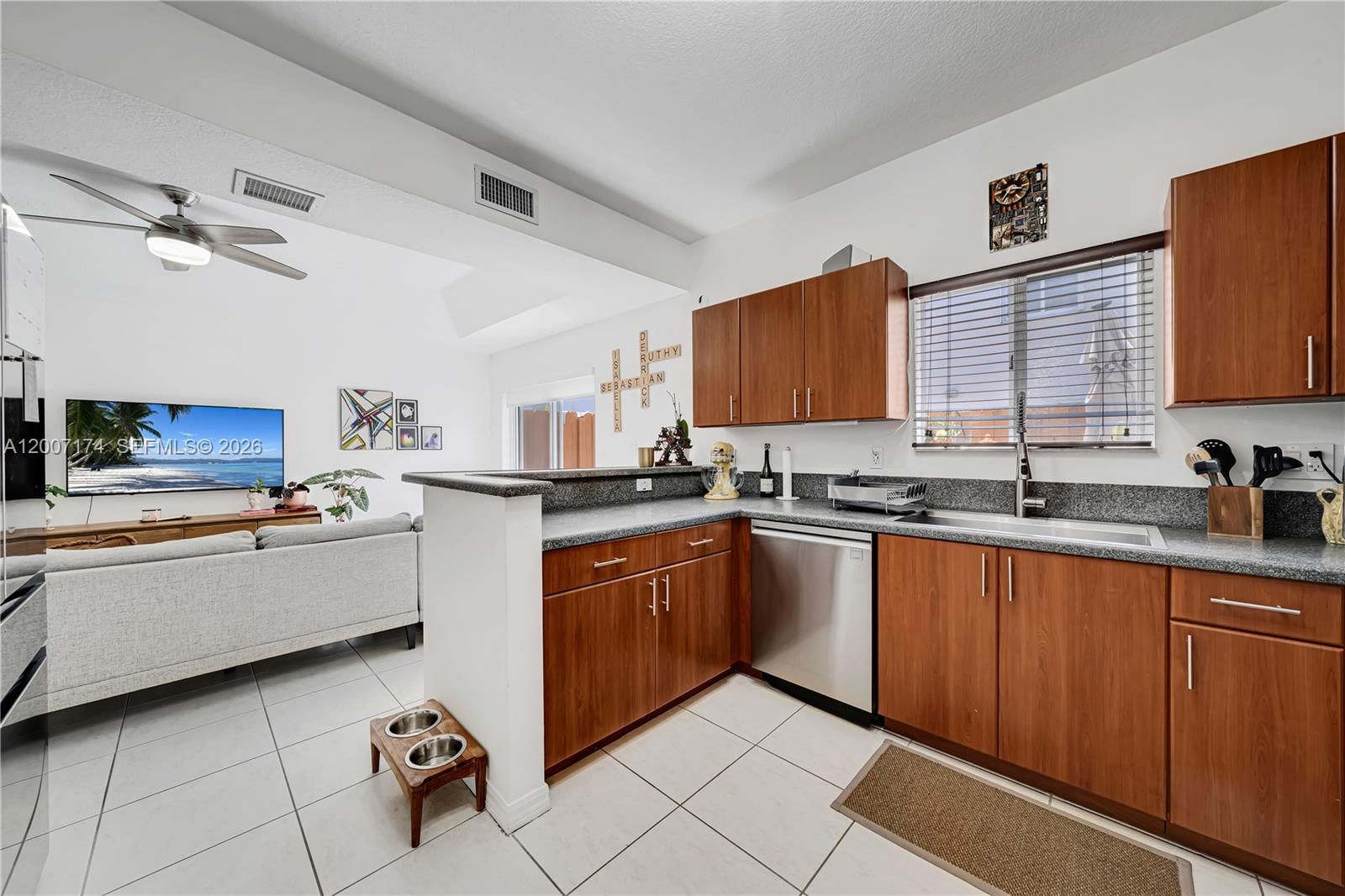 Real estate property located at 8331 124th Ave #105-14, Miami-dade, Kendall Village Townvilla, Miami, FL