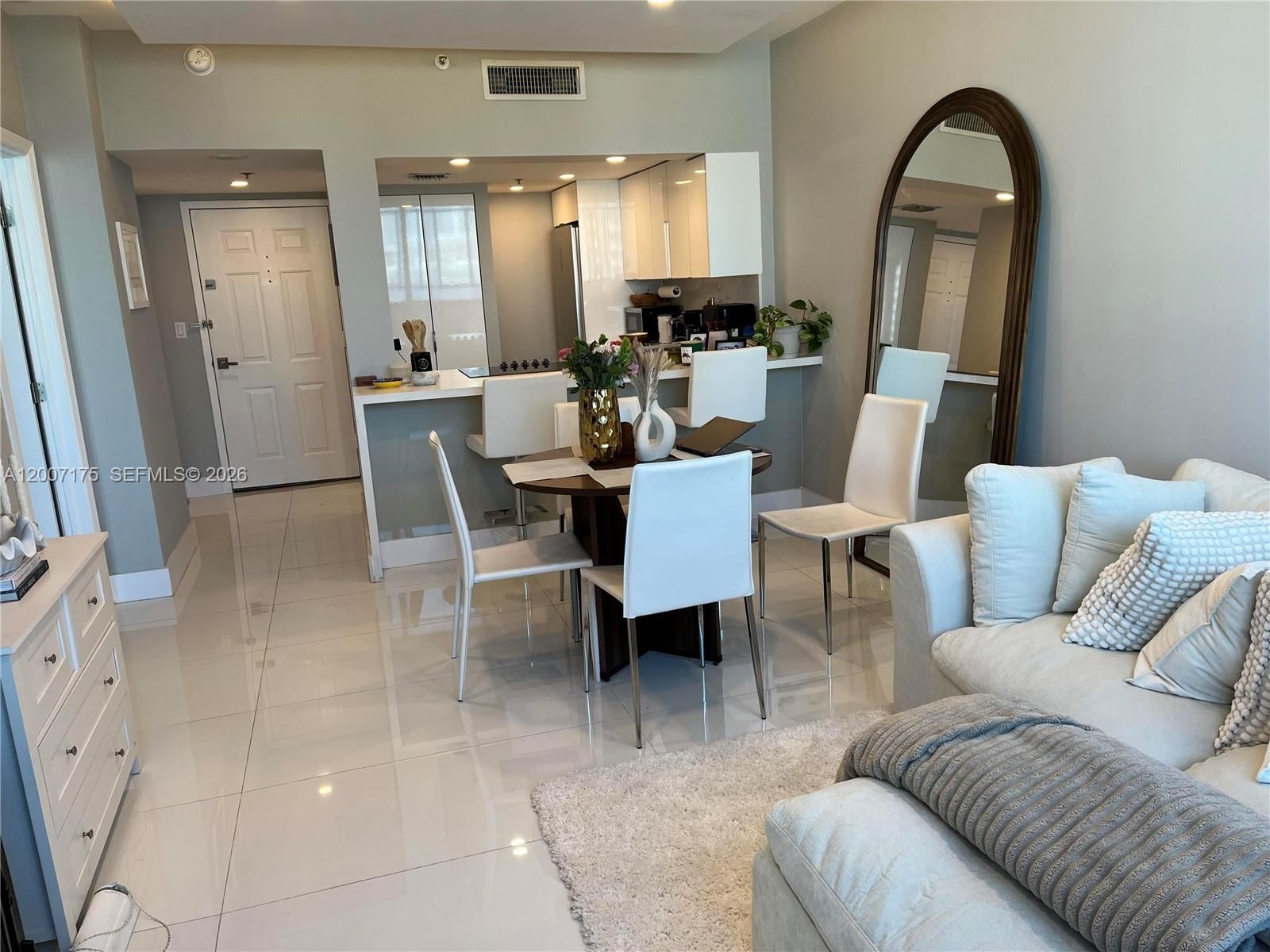 Real estate property located at 540 Brickell Key Dr #1809, Miami-dade, Brickell Key Ii Condo, Miami, FL