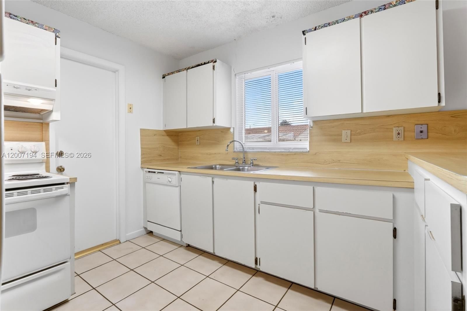 Real estate property located at 11211 138th Ter, Miami-dade, 10th Addn To Richmond Hei, Miami, FL