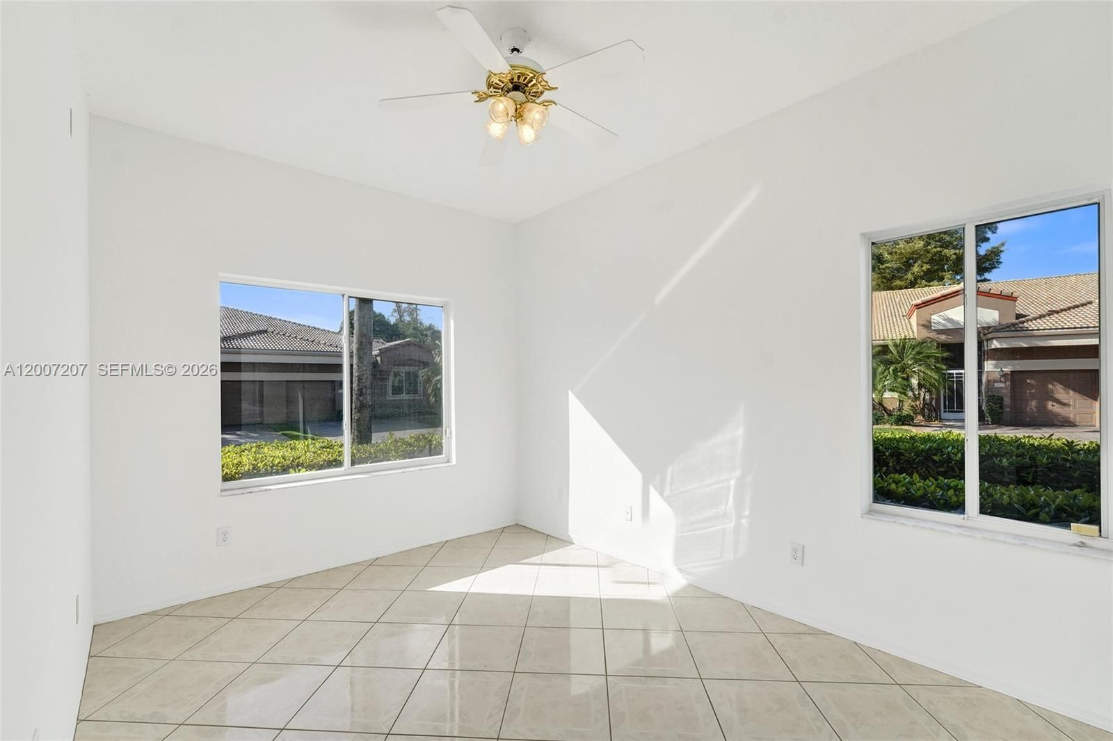 Real estate property located at 10131 Lombardy Dr, Broward, Lombardy Replat, Tamarac, FL