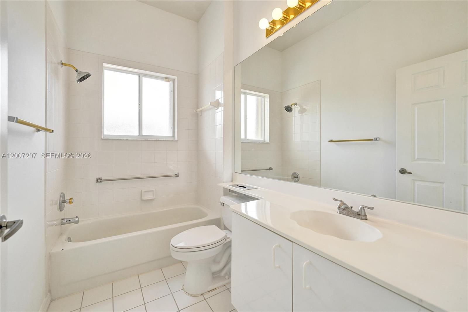 Real estate property located at 10131 Lombardy Dr, Broward, Lombardy Replat, Tamarac, FL