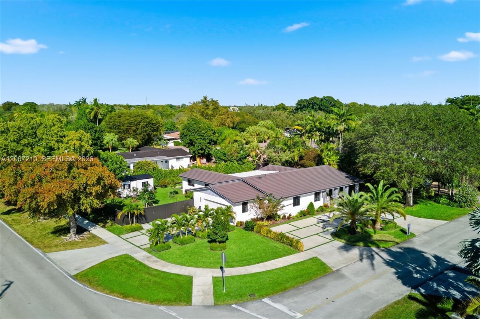 Real estate property located at 8625 147th St, Miami-dade, Country Club Grove Pt 4, Palmetto Bay, FL