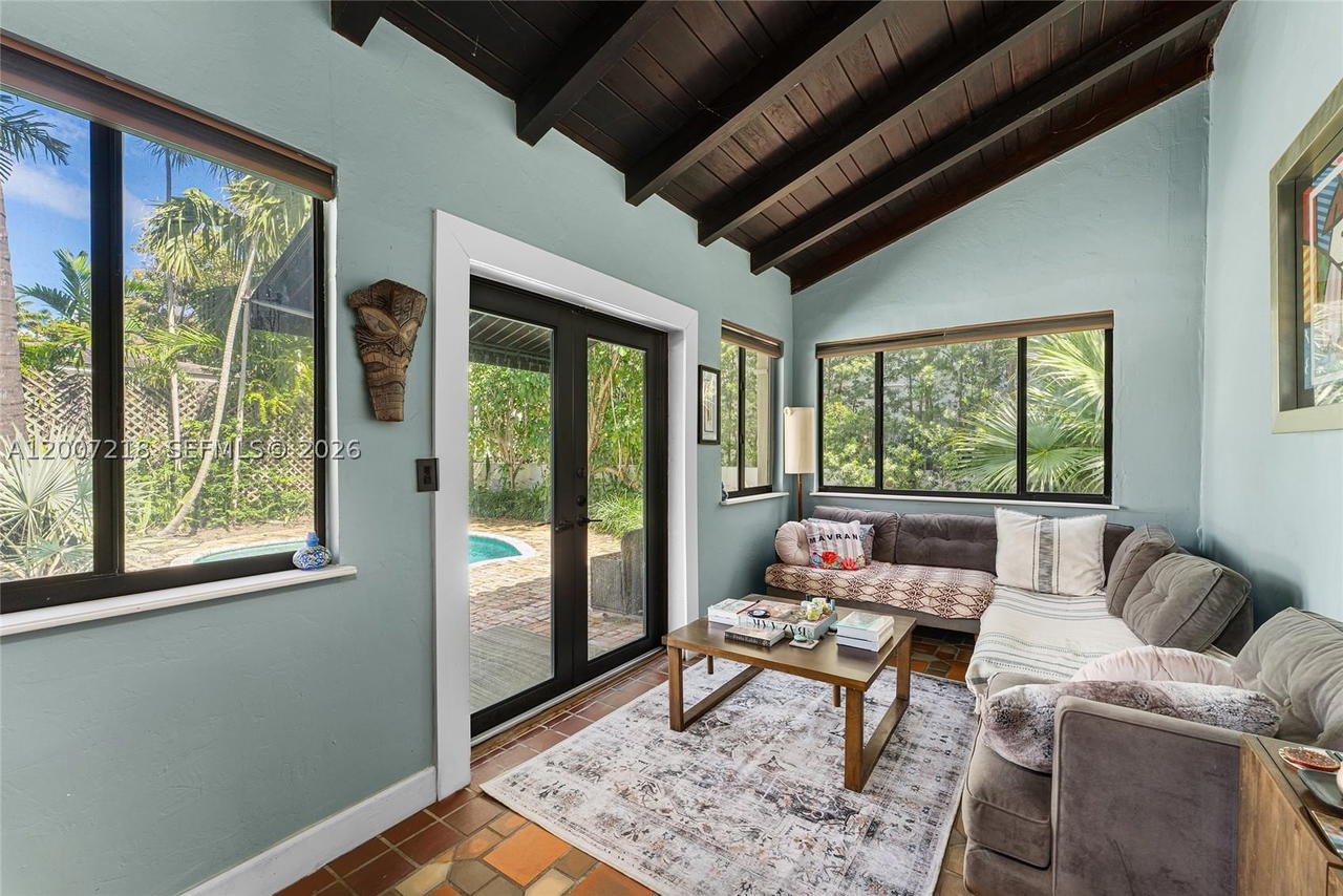 Real estate property located at 6121 La Gorce Dr, Miami-dade, Beach View Addn, Miami Beach, FL
