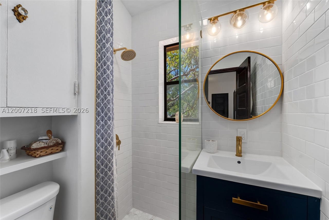Real estate property located at 6121 La Gorce Dr, Miami-dade, Beach View Addn, Miami Beach, FL