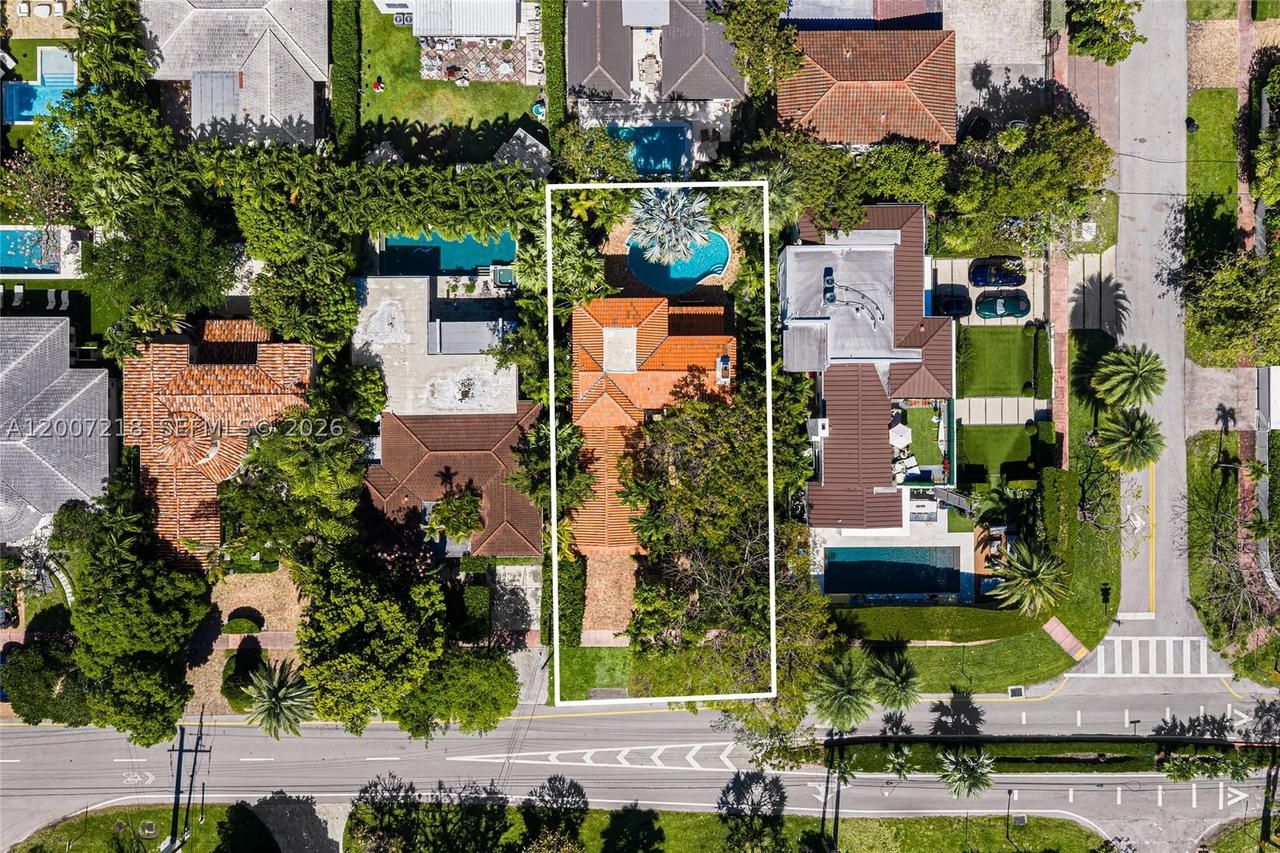 Real estate property located at 6121 La Gorce Dr, Miami-dade, Beach View Addn, Miami Beach, FL