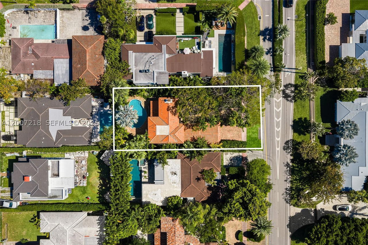 Real estate property located at 6121 La Gorce Dr, Miami-dade, Beach View Addn, Miami Beach, FL